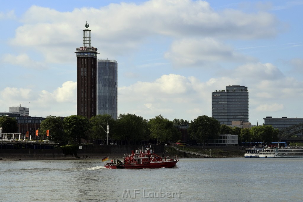 Schiff 1 Koeln in Hoehe der Koelner Zoobruecke P261.JPG - Miklos Laubert